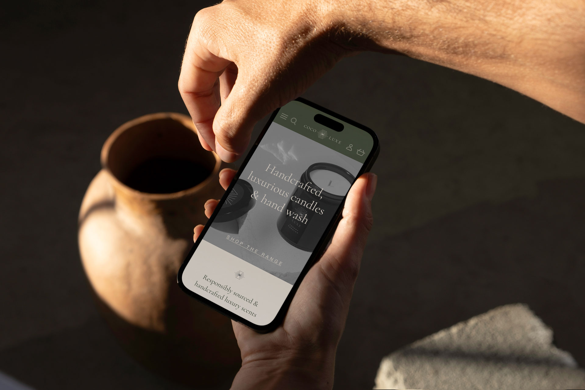 Coco-luxe-iphone-mockup